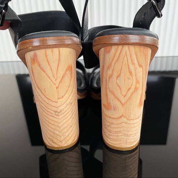 Vince Haley Sandal - Picture 2 of 12